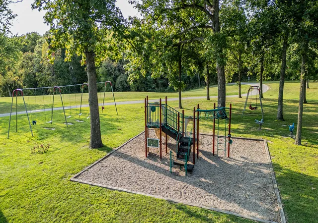 Photo 37 of Single family home for sale at 32 Magnolia Dr, Putnam, IL 61560 | MLS# 12746985 | Listing updated on 2026-09-06