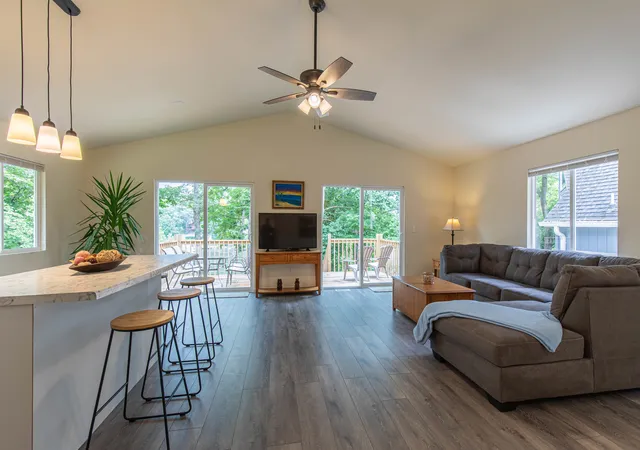 Photo 4 of Single family home for sale at 32 Magnolia Dr, Putnam, IL 61560 | MLS# 12746985 | Listing updated on 2026-09-06