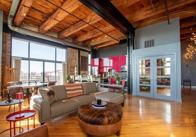 Photo 3 of Condo for sale at 2614 N Clybourn Ave #301, Chicago, IL 60614 | MLS# 12747017 | Listing updated on 2026-09-13