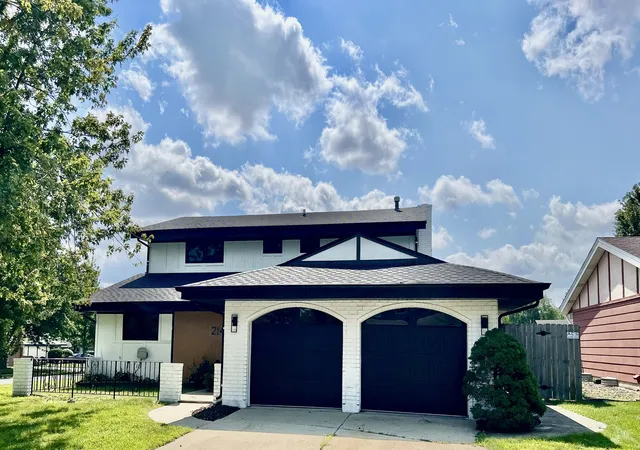Photo 1 of Single family home for sale at 214 Cambridge Ln, Bloomingdale, IL 60108 | MLS# 12747054 | Listing updated on 2026-09-06