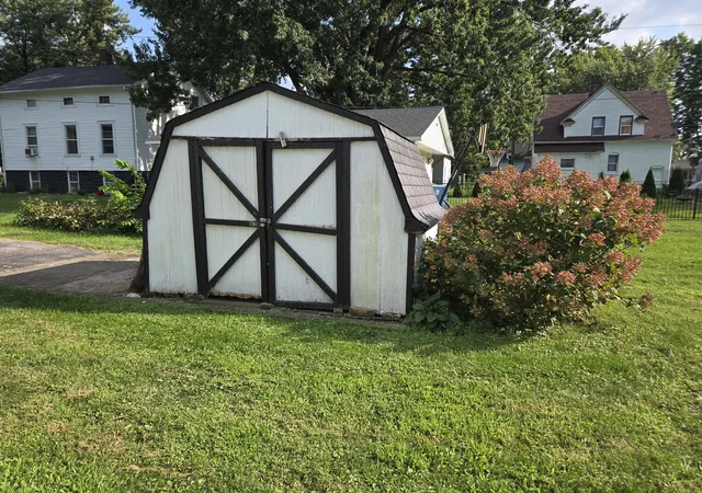 Photo 4 of Single family home for sale at 317 N Maple St, Momence, IL 60954 | MLS# 12747058 | Listing updated on 2026-09-06