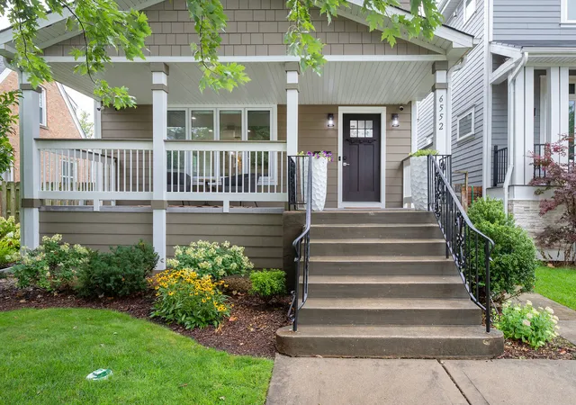 Photo 2 of Single family home for sale at 6552 N Oxford Ave, Chicago, IL 60631 | MLS# 12747064 | Listing updated on 2026-09-13