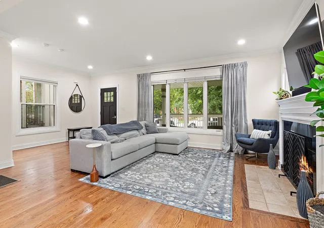Photo 3 of Single family home for sale at 6552 N Oxford Ave, Chicago, IL 60631 | MLS# 12747064 | Listing updated on 2026-09-13