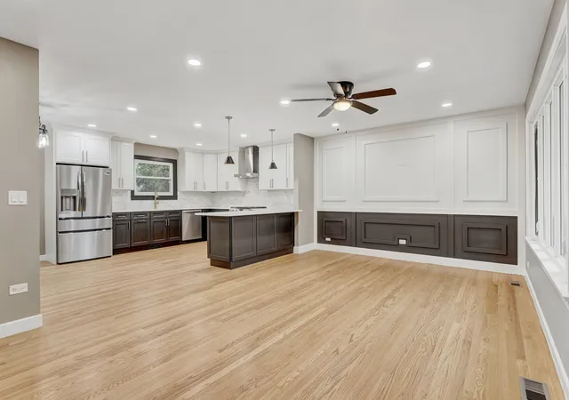 Photo 3 of Single family home for sale at 2333 Hawthorne Ave, Westchester, IL 60154 | MLS# 12747108 | Listing updated on 2026-10-28