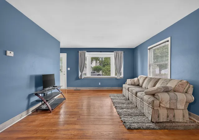 Photo 4 of Single family home for sale at 2807 18th Avenue, Rockford, IL 61108 | MLS# 12747121 | Listing updated on 2026-09-08
