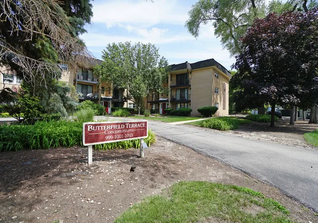 Photo 2 of Condo for sale at 1003 S Euclid Ave #1, Elmhurst, IL 60126 | MLS# 12747135 | Listing updated on 2026-09-06