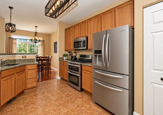 Photo 4 of Townhouse for sale at 446 Bay Tree Ct #446, Vernon Hills, IL 60061 | MLS# 12747159 | Listing updated on 2026-10-27