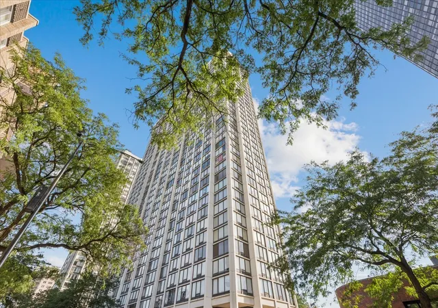 Photo 1 of Condo for sale at 5445 N Sheridan Rd #3211, Chicago, IL 60640 | MLS# 12747169 | Listing updated on 2026-10-07