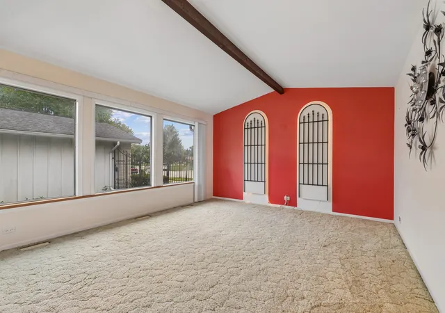 Photo 3 of Single family home for sale at 1564 White Trl, Elk Grove Village, IL 60007 | MLS# 12747186 | Listing updated on 2026-09-18