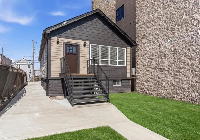 Single family home for sale at 638 W 47th Street, Chicago, IL 60609 | MLS# 12747192