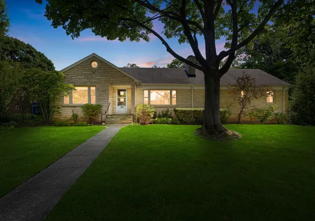 Photo 2 of Single family home for sale at 27 Pleasant Ave, Highwood, IL 60040 | MLS# 12747205 | Listing updated on 2026-10-04