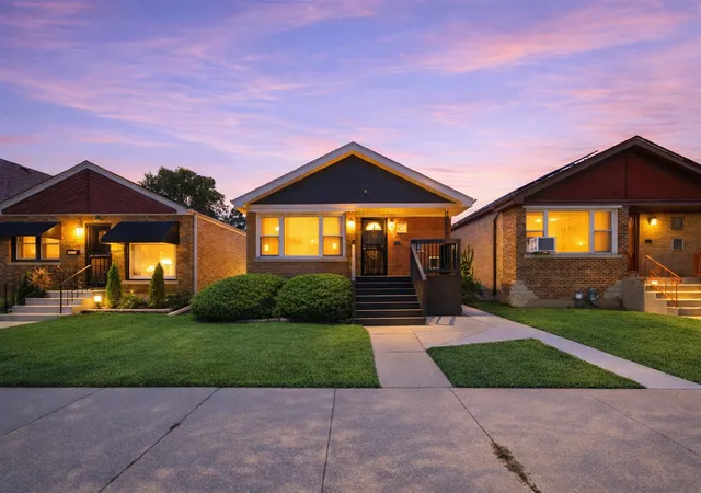 Photo 2 of Sale Pending at 10130 S Morgan St, Chicago, IL 60643 | MLS# 12747214 | Listing updated on 2026-09-21