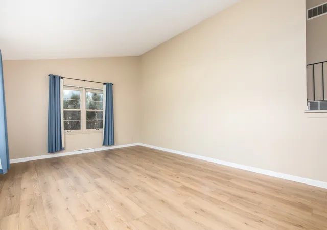 Photo 4 of Single family home for sale at 15949 S Howard St, Plainfield, IL 60586 | MLS# 12747333 | Listing updated on 2026-09-14