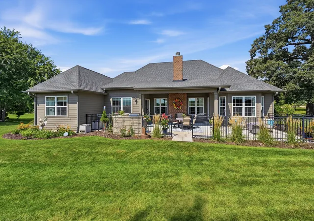 Photo 2 of Single family home for sale at 11286 Brighton Oaks Dr, Yorkville, IL 60560 | MLS# 12747337 | Listing updated on 2026-09-23