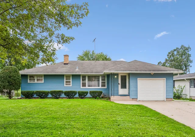 Single family home for sale at 2135 Hawthorne Ln, Waukegan, IL 60087 | MLS# 12747353