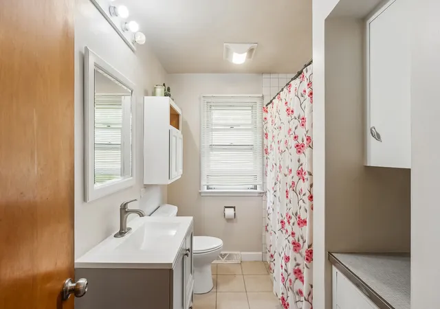Photo 4 of Single family home for sale at 2135 Hawthorne Ln, Waukegan, IL 60087 | MLS# 12747353 | Listing updated on 2026-09-22