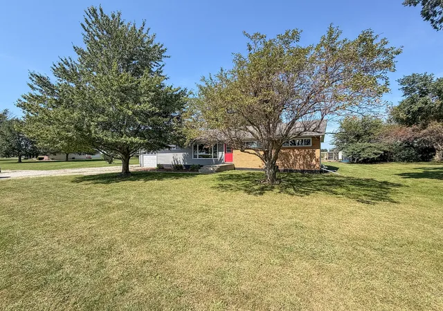 Photo 1 of Single family home for sale at 2066 County Rd 3000, Rantoul, IL 61866 | MLS# 12747386 | Listing updated on 2026-10-06
