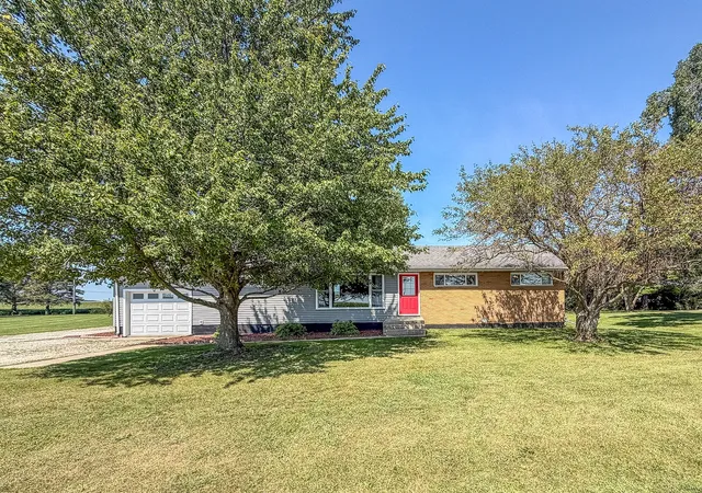 Photo 2 of Single family home for sale at 2066 County Rd 3000, Rantoul, IL 61866 | MLS# 12747386 | Listing updated on 2026-10-06