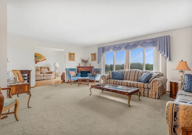 Listing Photo 4 - Condo for sale in building located at 6800 N Harlem Ave, Chicago, IL 60631 - Unit #501