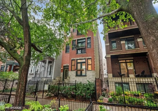 Photo 1 of Condo for sale at 857 W Roscoe St #2, Chicago, IL 60657 | MLS# 12747391 | Listing updated on 2026-09-23