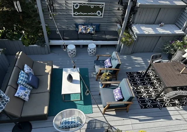 Listing Photo 4 - Condo for sale in building located at 857 W Roscoe St, Chicago, IL 60657 - Unit #2