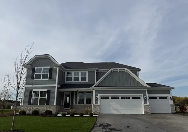 Photo 1 of Single family home for sale at 50 Hawthorn Ridge Dr, Hawthorn Woods, IL 60047 | MLS# 12747409 | Listing updated on 2026-10-27
