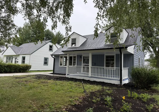 Photo 2 of Sale Pending at 1908 W Pearl Ave, Rockford, IL 61103 | MLS# 12747430 | Listing updated on 2026-09-05
