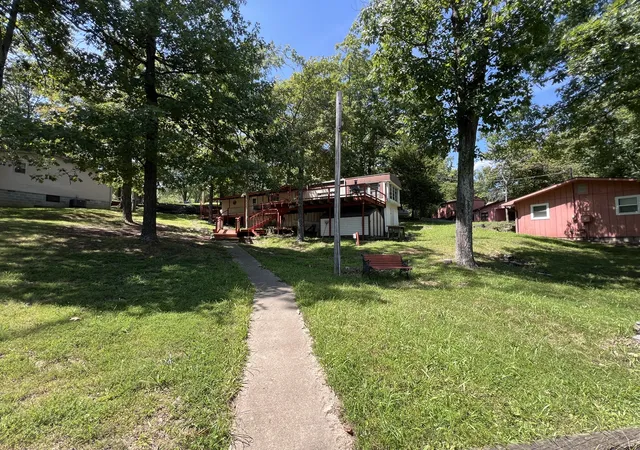 Photo 2 of Single family home for sale at 530 Marina Cir, Creal Springs, IL 62922 | MLS# 12747459 | Listing updated on 2026-09-06