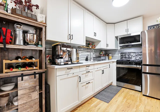 Listing Photo 5 - Condo for sale in building located at 5709 Park Pl, Crestwood, IL 60418 - Unit #F2