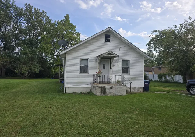 Photo 1 of Single family home for sale at 2935 141st Place, Blue Island, IL 60406 | MLS# 12747498 | Listing updated on 2026-09-14