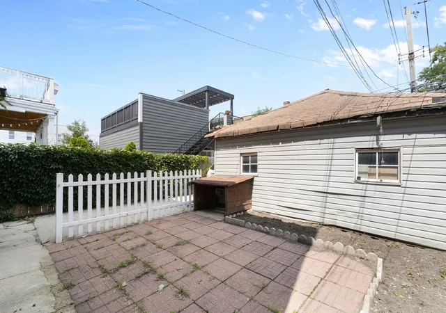 Photo 24 of Multi family home for sale at 4018 W Oakdale Ave, Chicago, IL 60641 | MLS# 12747516 | Listing updated on 2026-10-06
