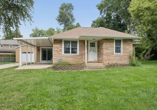 Photo 1 of Single family home for sale at 7304 Hiawatha Dr, Wonder Lake, IL 60097 | MLS# 12747530 | Listing updated on 2026-10-07