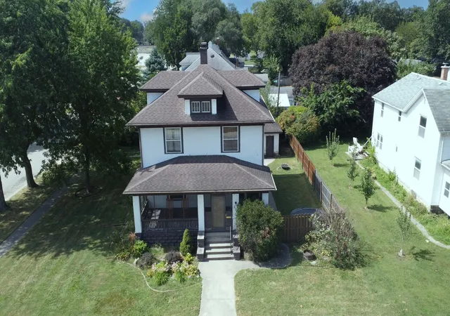 Photo 1 of Single family home for sale at 301 N 3rd Street, Watseka, IL 60970 | MLS# 12747543 | Listing updated on 2026-09-14