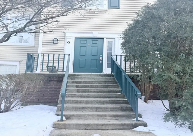 Townhouse for sale at 1126 Village Ctr Pkwy #6, Aurora, IL 60506 | MLS# 12747563 | Listing updated on 2026-09-06