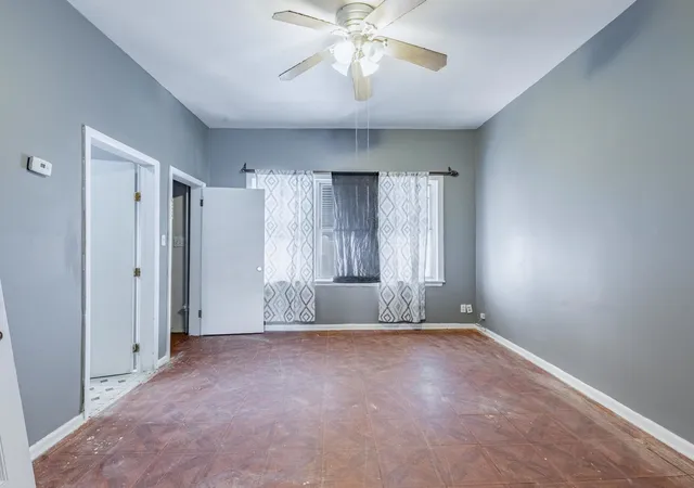 Listing Photo 3 - Condo for sale in building located at 4722 S Ada St, Chicago, IL 60609