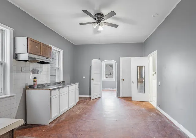 Listing Photo 5 - Condo for sale in building located at 4722 S Ada St, Chicago, IL 60609