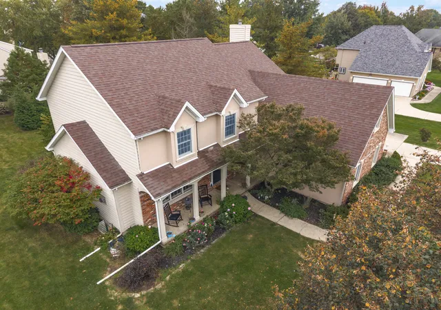 Photo 3 of Single family home for sale at 8653 Oakmont Rd, Bloomington, IL 61705 | MLS# 12747596 | Listing updated on 2026-10-22