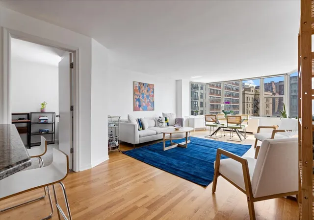 Photo 3 of Condo for sale at 525 W Hawthorne Pl #1007, Chicago, IL 60657 | MLS# 12747603 | Listing updated on 2026-09-14
