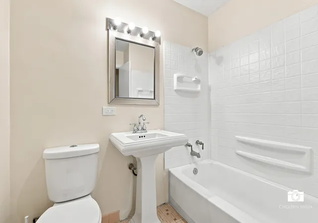 Photo 35 of Single family home for sale at 599 N Willow Rd, Elmhurst, IL 60126 | MLS# 12747632 | Listing updated on 2026-09-07