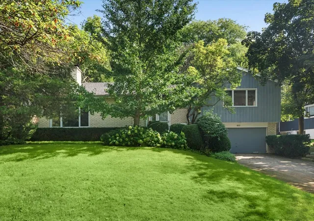 Single family home for sale at 822 Timber Hl Rd, Highland Park, IL 60035 | MLS# 12747636