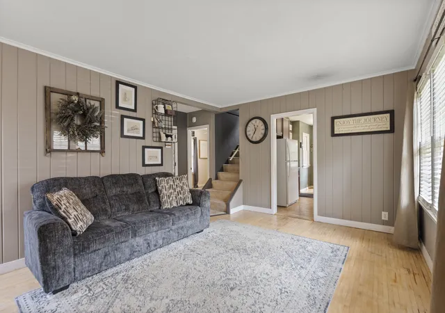 Photo 2 of Single family home for sale at 822 N Madison St, Woodstock, IL 60098 | MLS# 12747638 | Listing updated on 2026-09-14