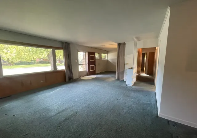 Photo 4 of Single family home for sale at 1028 Midway Rd, Northbrook, IL 60062 | MLS# 12747703 | Listing updated on 2026-10-21