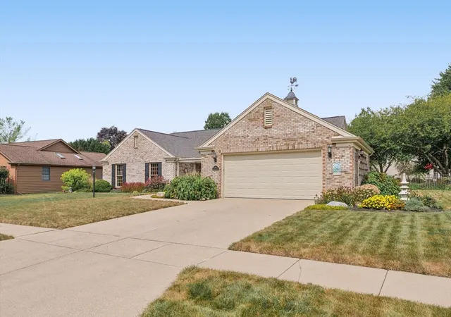 Photo 3 of Sale Pending at 1308 Weathervane Dr, Champaign, IL 61821 | MLS# 12747716 | Listing updated on 2026-09-14