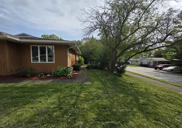 Photo 2 of Townhouse for sale at 206 Webster St #206, Batavia, IL 60510 | MLS# 12747756 | Listing updated on 2026-09-29
