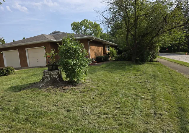 Photo 3 of Townhouse for sale at 206 Webster St #206, Batavia, IL 60510 | MLS# 12747756 | Listing updated on 2026-09-29