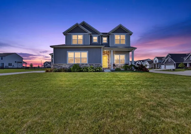 Photo 1 of Single family home for sale at 1 Bucktown Ct, Bloomington, IL 61705 | MLS# 12747761 | Listing updated on 2026-09-12