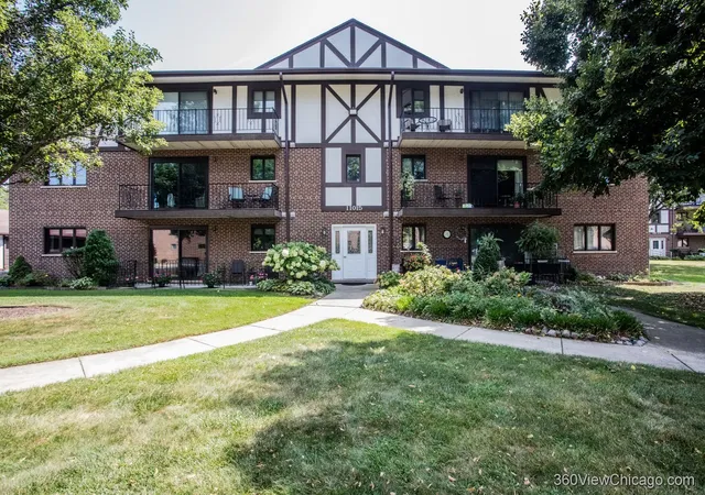 Photo 2 of Condo for sale at 11015 S Theresa Cir #3B, Palos Hills, IL 60465 | MLS# 12747766 | Listing updated on 2026-09-12