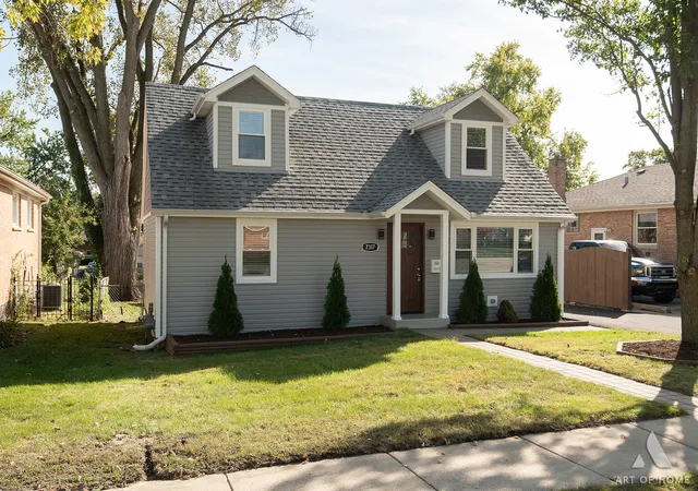 Single family home for sale at 7317 W 114th Street, Worth, IL 60482 | MLS# 12747781