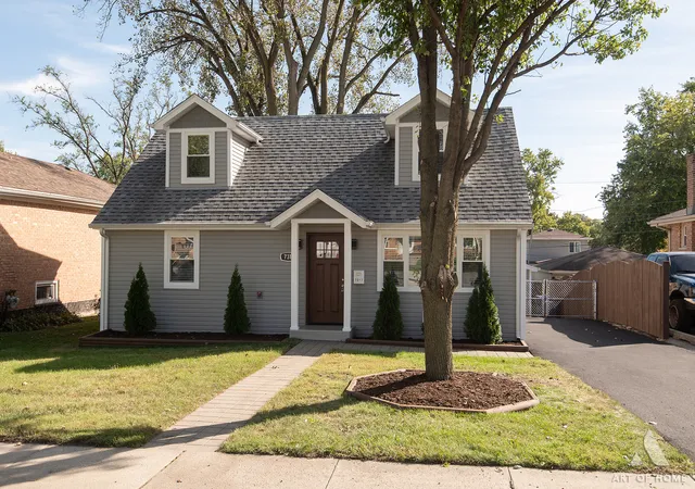 Photo 3 of Single family home for sale at 7317 W 114th Street, Worth, IL 60482 | MLS# 12747781 | Listing updated on 2026-10-06