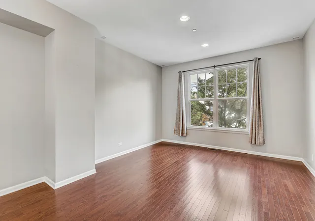 Photo 3 of Townhouse for sale at 318 Laurel Ave, Des Plaines, IL 60016 | MLS# 12747789 | Listing updated on 2026-09-21
